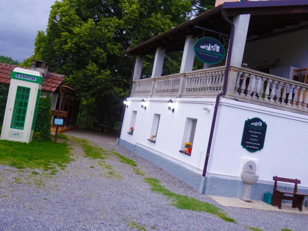 La Celestina Bed and Breakfast Piana Crixia Buitenkant foto